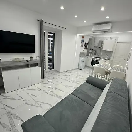 Mavy House * Neapel