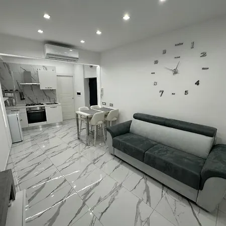 Mavy House Naples